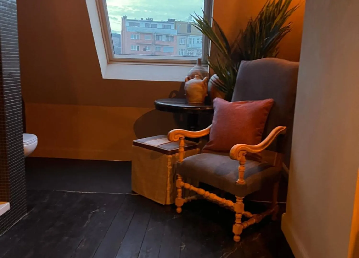 Guesthouse Nights By Morpheus Antwerp Bed & Breakfast